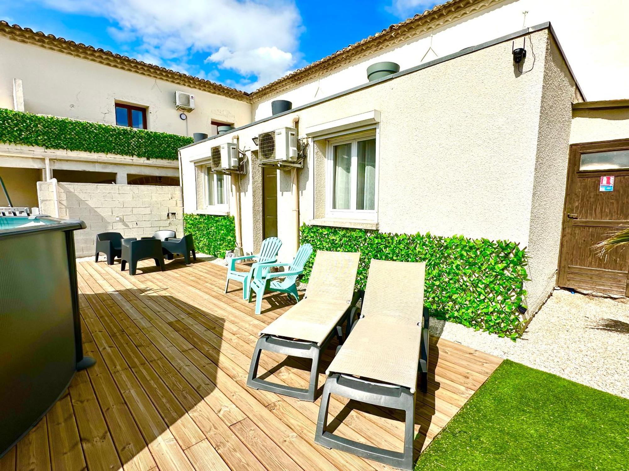 Les Appartements Du Mas - Emeraude Aigues-Mortes Exterior foto